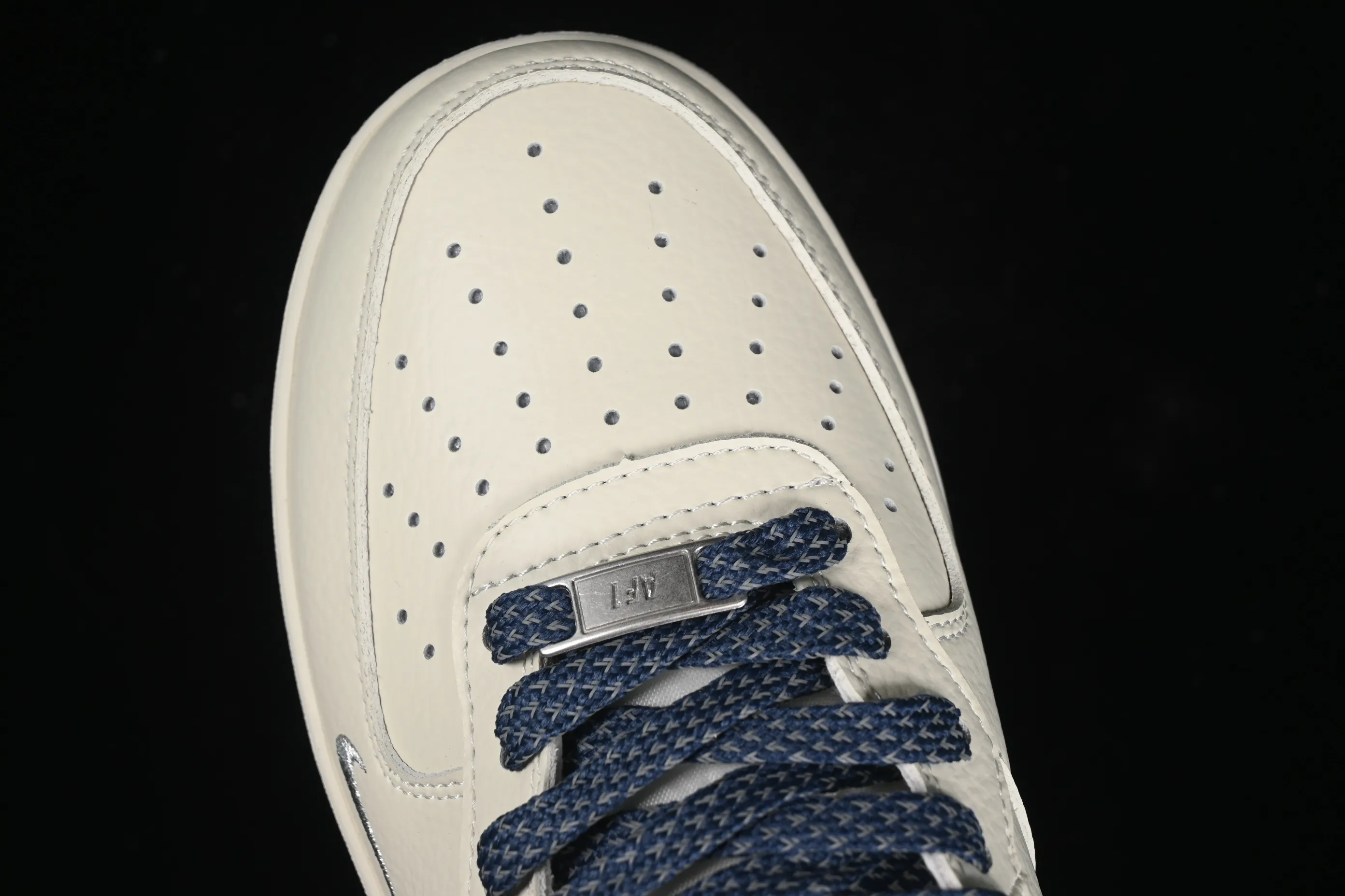 All categories Nk Air Force 1 Air Force series Nk Air Force 1 Mid Air Force mid-top Nk Air Force 1'07 Mid rice dark blue two-color bottom Air Force One starry mid-top casual sneakers XL0236-233